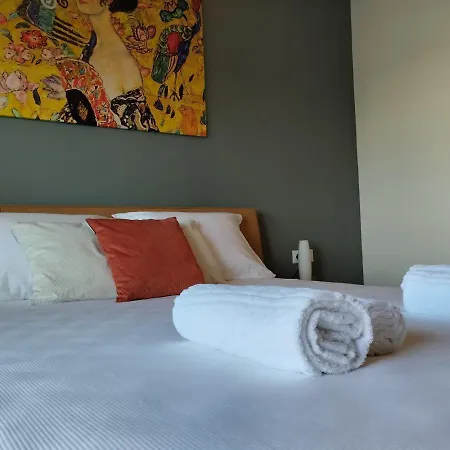 Zoe's Luxury - Private Parking 아파트 하니아
